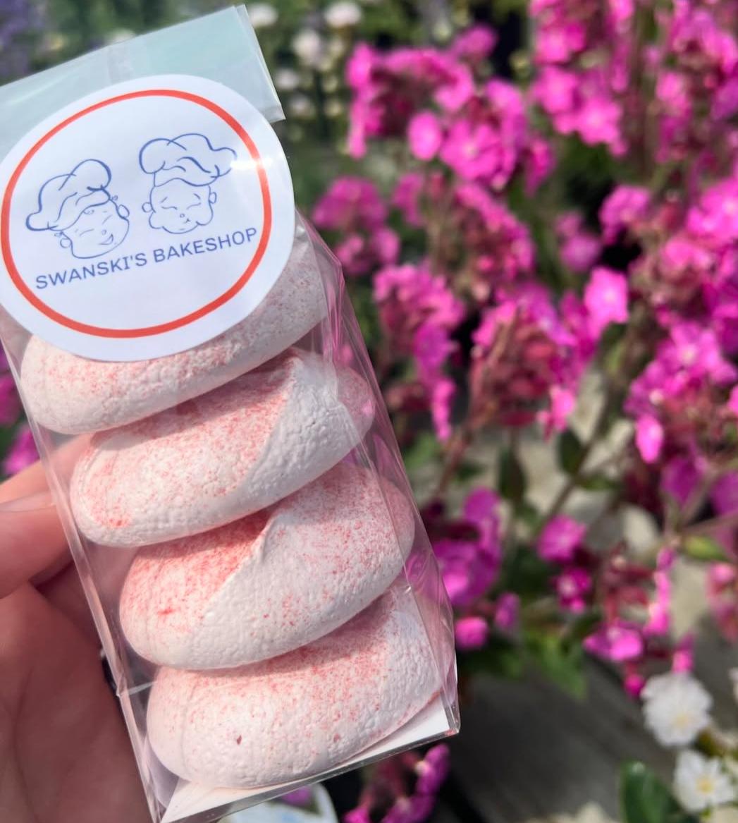Vanilla Meringues